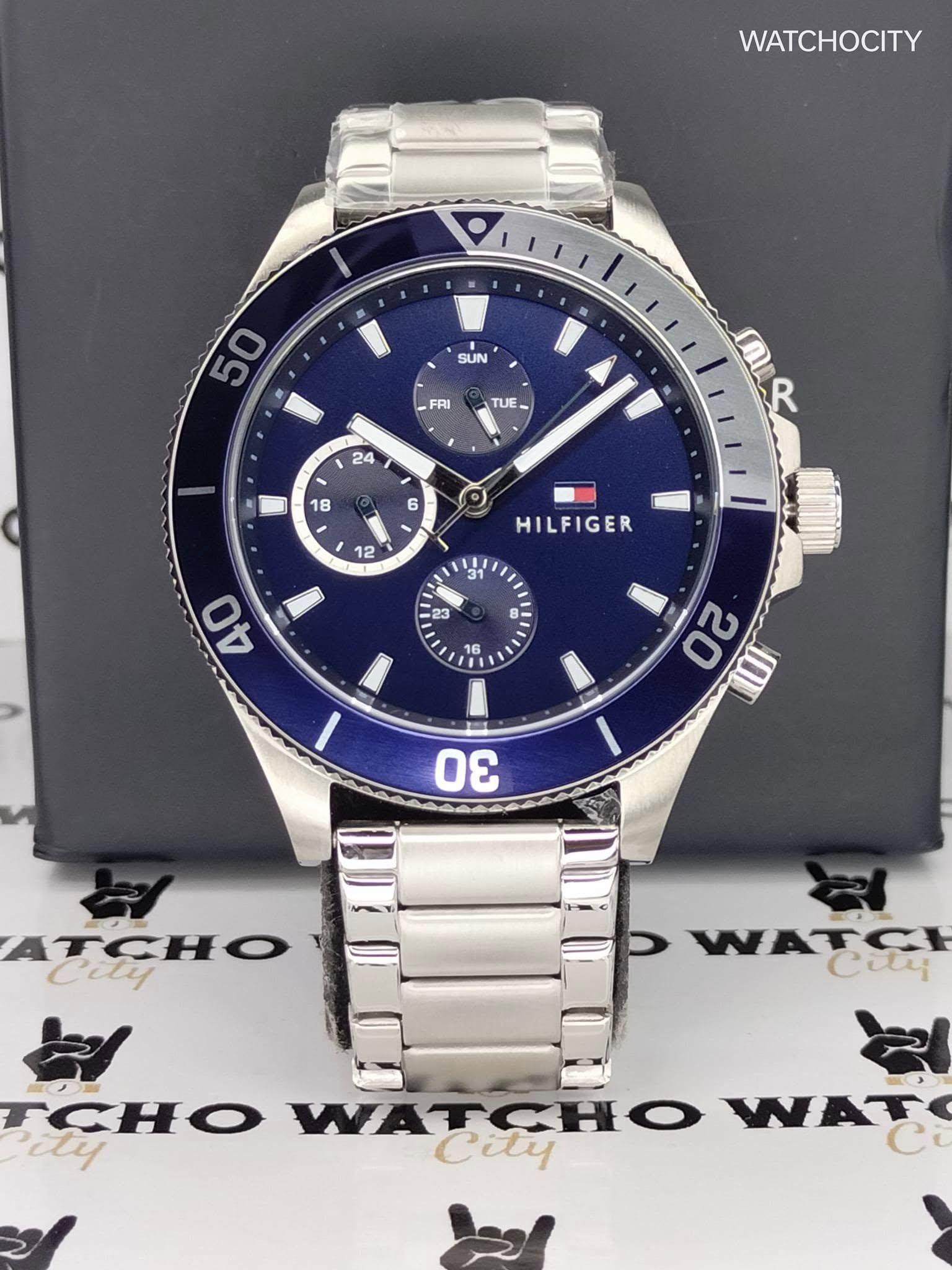 TOMMY HILFIGER LARSON image 1