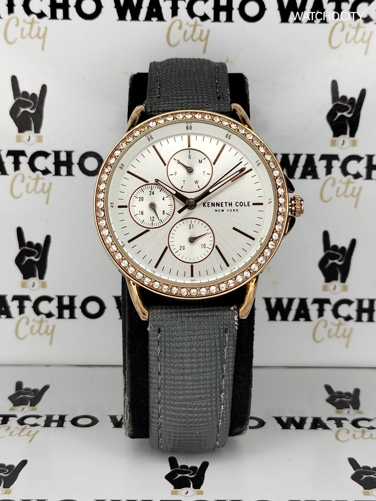 KENNETH COLE CLASSIC image 1