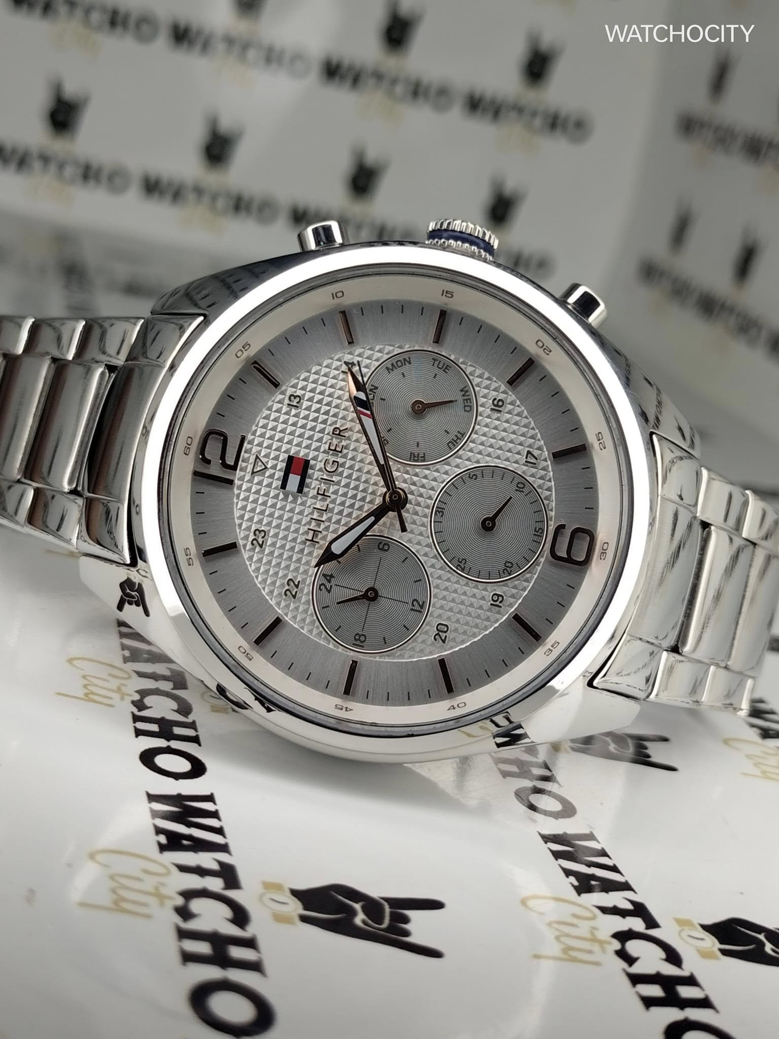 TOMMY HILFIGER CORBIN image 2