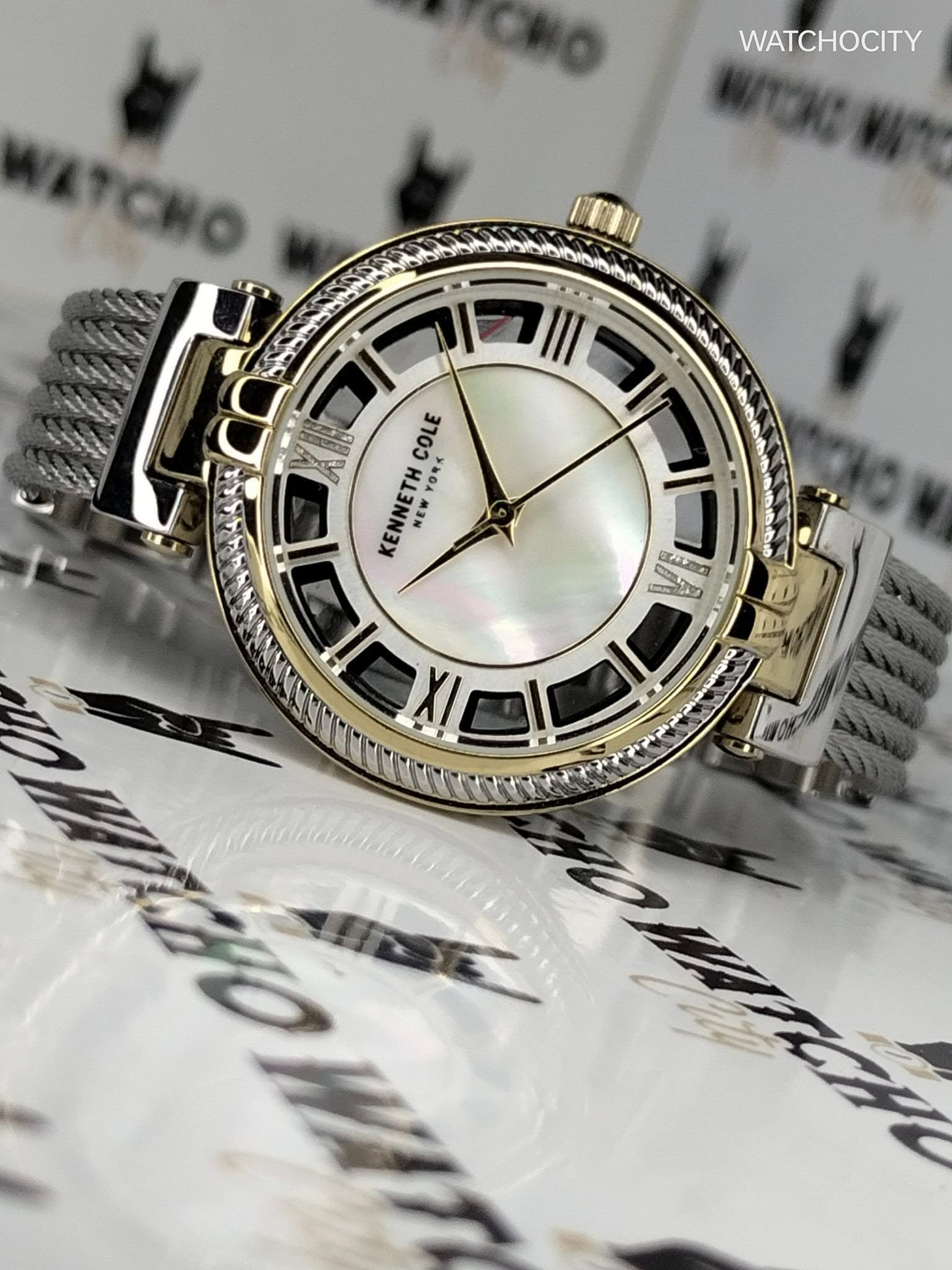 KENNETH COLE TRANSPARENCY image 2