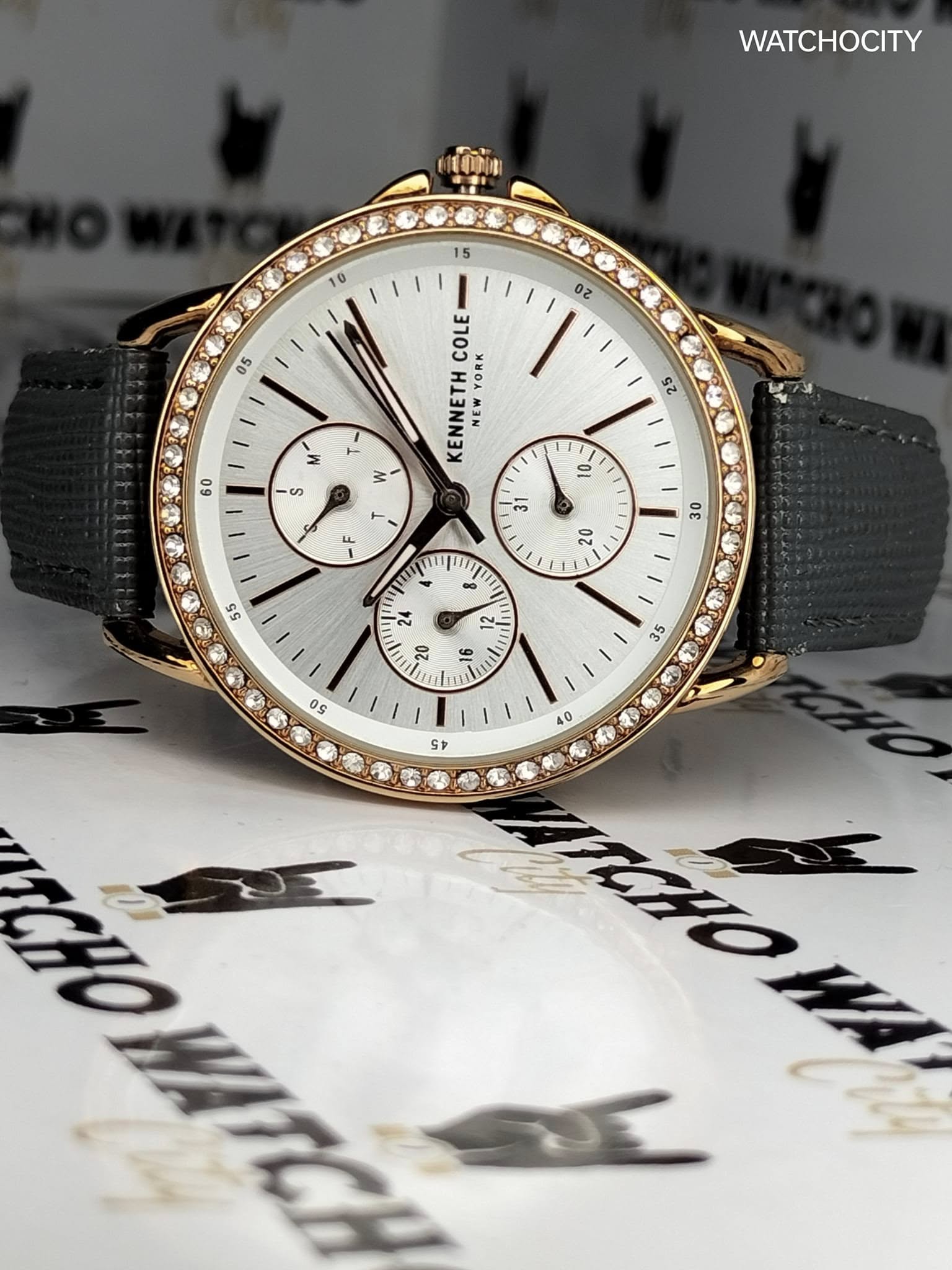 KENNETH COLE CLASSIC image 3