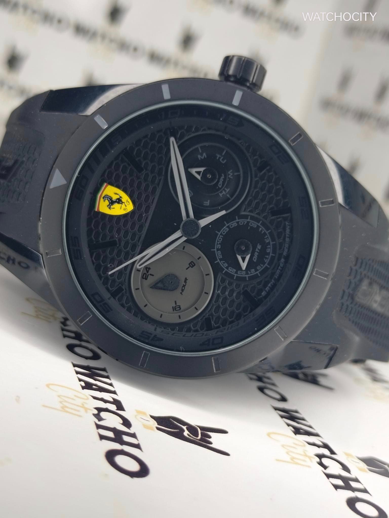 SCUDERIA FERRARI RED REV T BLACK image 3